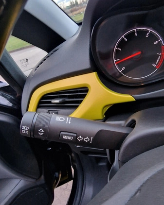 Opel Corsa cena 32500 przebieg: 81850, rok produkcji 2015 z Poznań małe 781